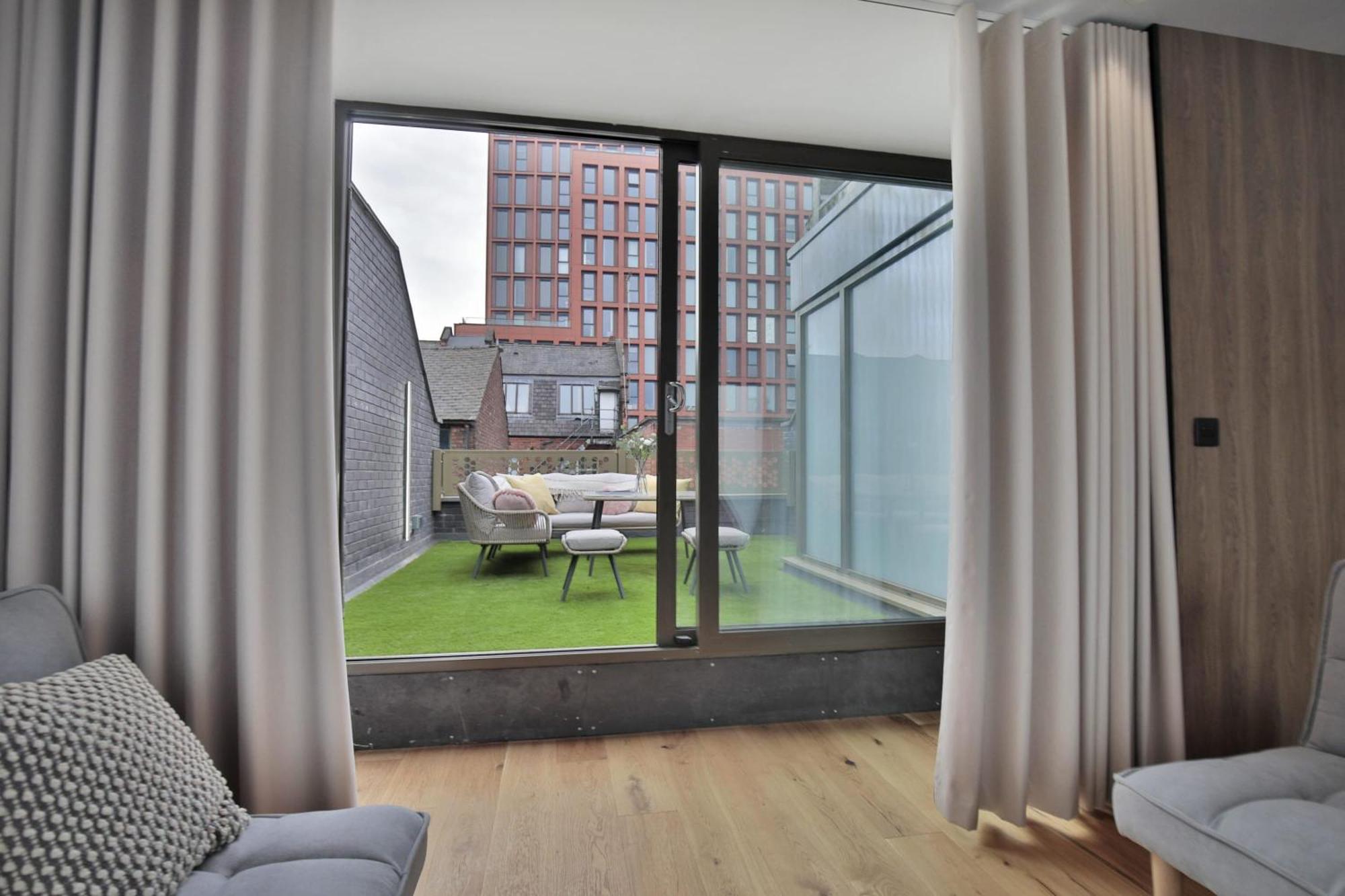 Stunning Luxury Townhouse In Centre Of Manchester Exterior foto